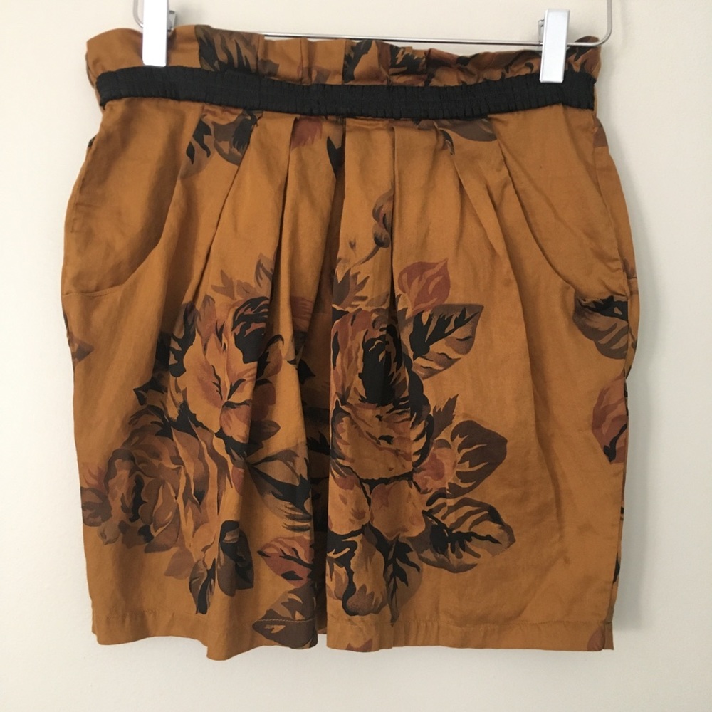 UO Staring At Stars Gold Floral Skirt
